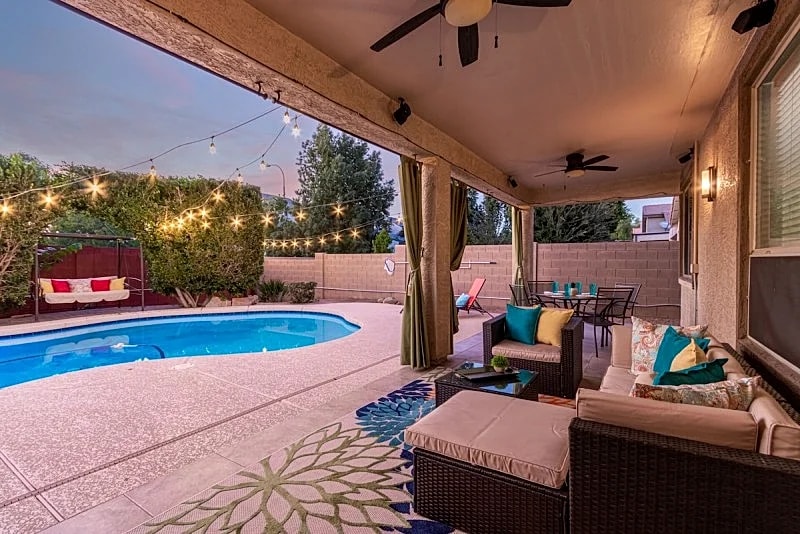 Heated Pool! 2 King Rooms! Sleeps 8! in Mesa, Arizona, United States — photo 3