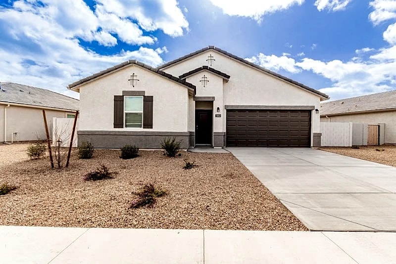 Brand New Home! Casa Grande! Near Shopping, Hiking and More.