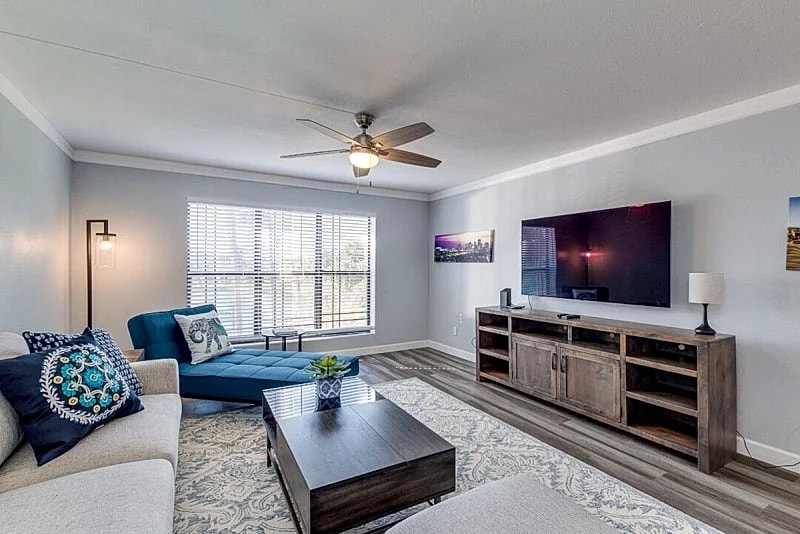Stunning Golf and Water Views with Large Patio! Biltmore Terrace! 30 Night Minimum! in Phoenix, Arizona, United States — photo 2