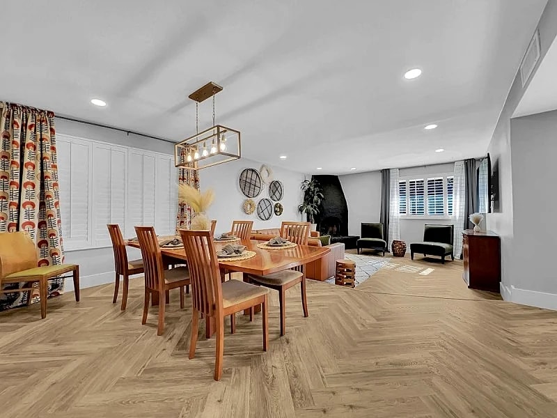 Dobson Ranch Large Family Home! Game Room! in Mesa, Arizona, United States — photo 4