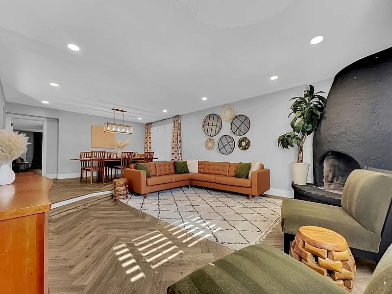 Dobson Ranch Large Family Home! Game Room! in Mesa, Arizona, United States — photo 2