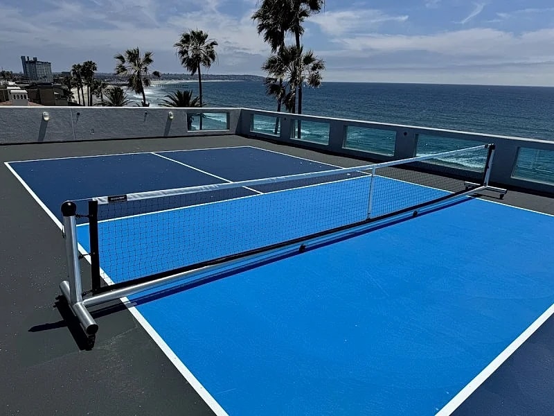 Oceanfront Beach, Pool, Hot Tub, Pickleball, Movie Theater, Elevator & Golf Cart in San Diego, California, United States — photo 5