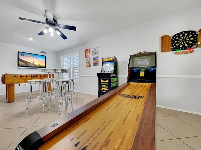 Dream Home in Gilbert! Fun Times, Lots of Amenities! Pool Home. in Gilbert, Arizona, United States — photo 3