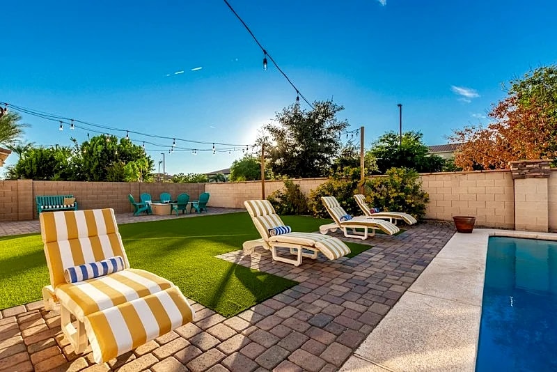 Enormous Family Fun House! Sparkling Pool. Sleeps 10. in Gilbert, Arizona, United States — photo 2