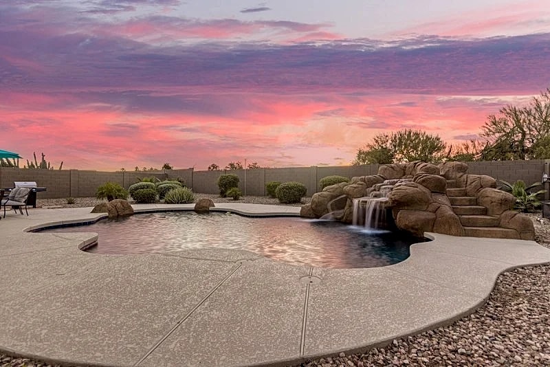 San Tan Super Sparkling Pool/Slide Home! 30 Night Min. in San Tan Valley, Arizona, United States — photo 3
