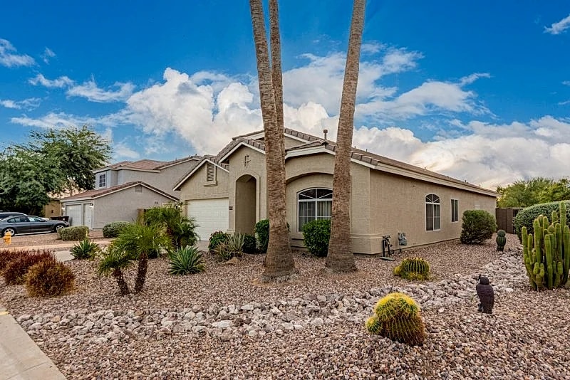 San Tan Super Sparkling Pool/Slide Home! 30 Night Min. in San Tan Valley, Arizona, United States — photo 2