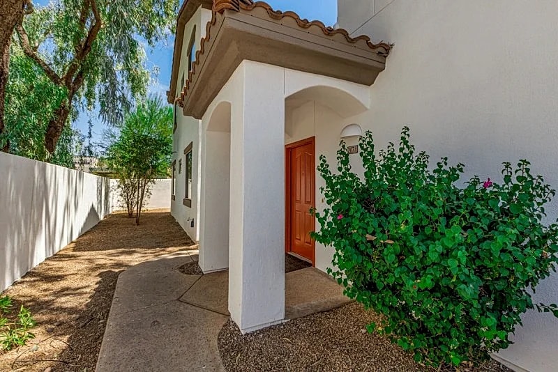 Scottsdale Townhouse Walk Everywhere. New Remodel. 30 Night Min in Scottsdale, Arizona, United States — photo 5