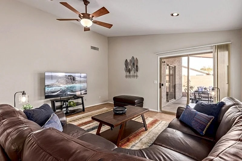Peoria Perfect! Stadiums Within Minutes! Sleeps 6. Pet Friendly. in Phoenix, Arizona, United States — photo 5