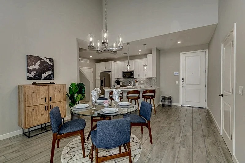 Penthouse BRAND NEW Cays at Ocotillo! Lots of Upgrades! 30 Night Minimum! in Chandler, Arizona, United States — photo 5