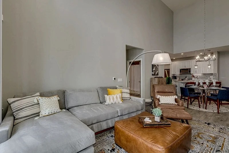 Penthouse BRAND NEW Cays at Ocotillo! Lots of Upgrades! 30 Night Minimum! in Chandler, Arizona, United States — photo 4