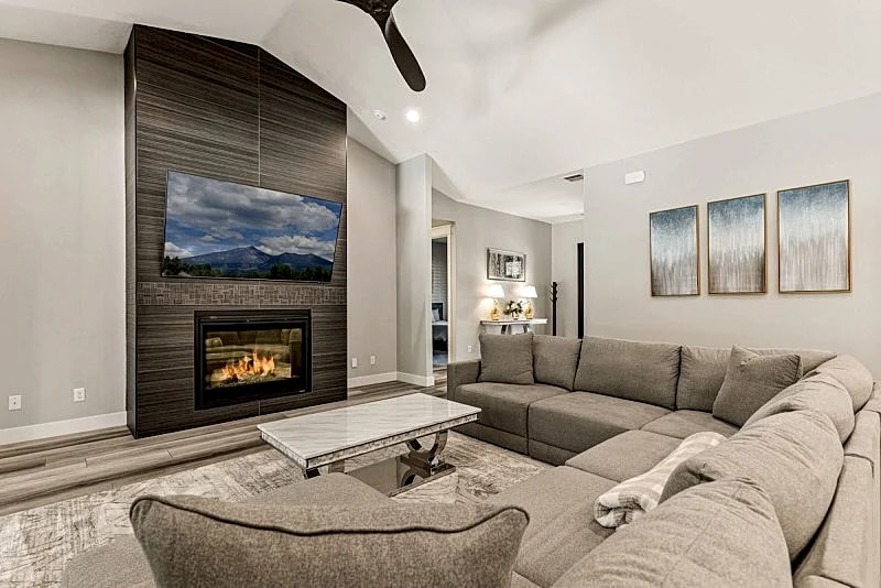 Luxurious, Spacious Retreat in Flagstaff!