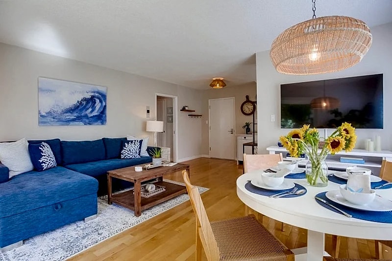 New lower rates amazing 1 bd Condo: Walk to Beach and Village in San Diego, California, United States — photo 2