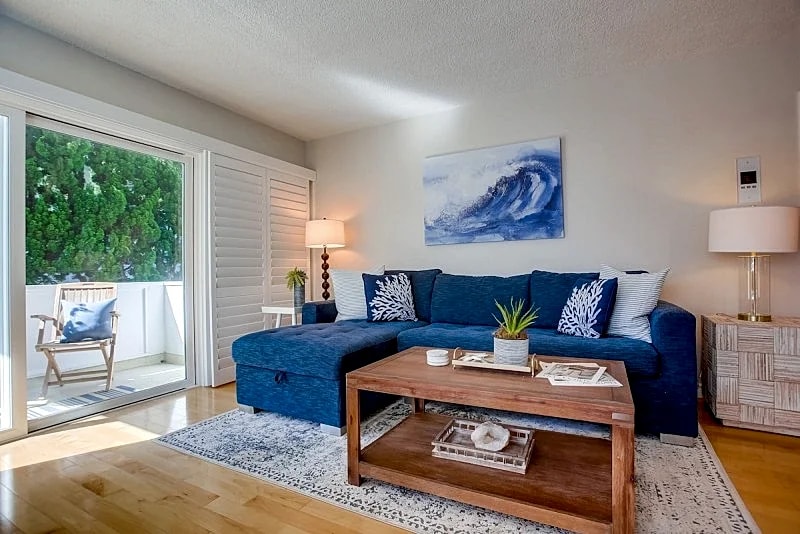 New lower rates amazing 1 bd Condo: Walk to Beach and Village in San Diego, California, United States — photo 4