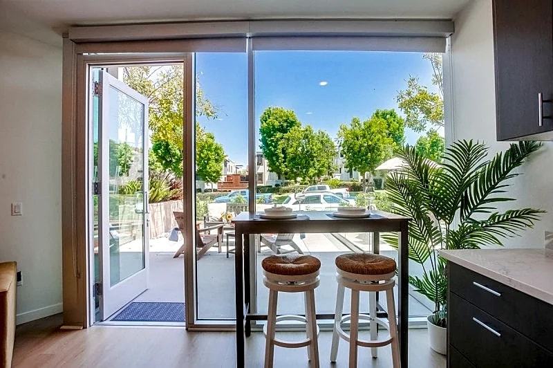 Ocean Beach Premier Loft 106- 1 Bedroom -1 Bathroom executive rental in San Diego, California, United States — photo 3