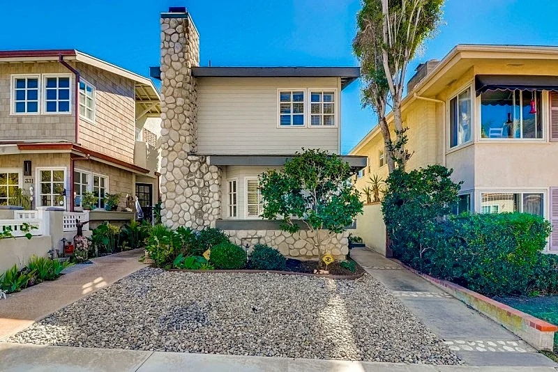 Coastal Breeze: Newly Renovated - Steps to the Beach in San Diego, California, United States — photo 4