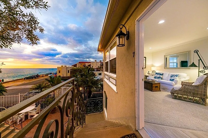 Chateau Bonair: Beautiful Condo steps to Windansea Beach