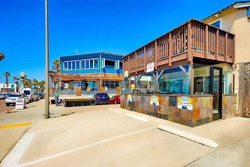 OB Pier #1 - Dog-friendly, waterfront duplex with beach access & private patio! in San Diego, California, United States — photo 2