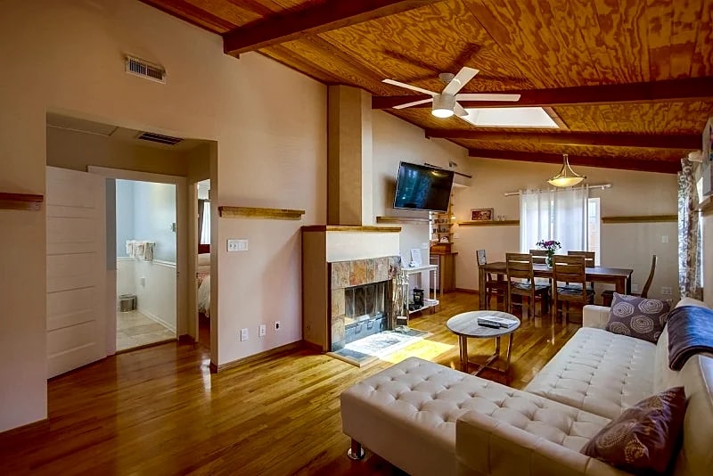 OB Family Retreat - Great for a large family in the Heart of Ocean Beach. in San Diego, California, United States — photo 4