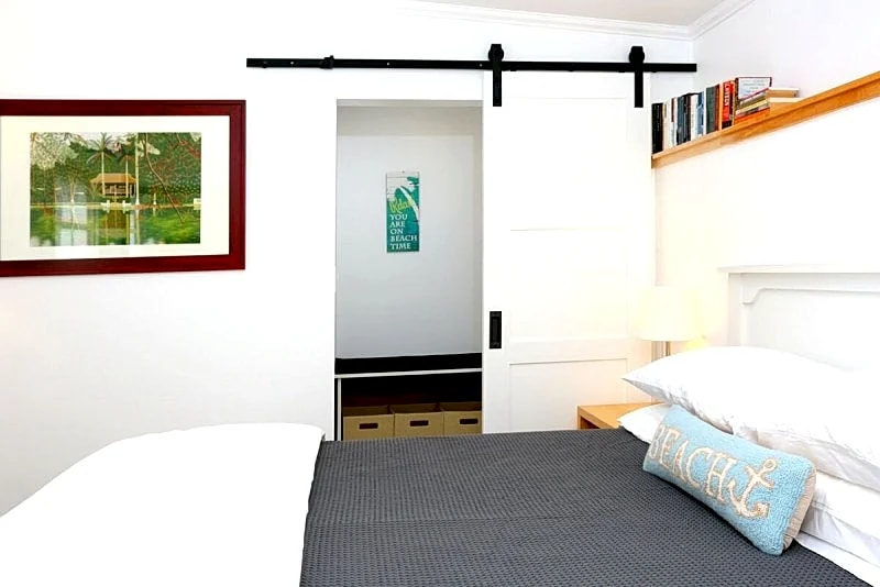 Surf and Sand Beach Bungalow, the ultimate surfer escape in San Diego, California, United States — photo 3