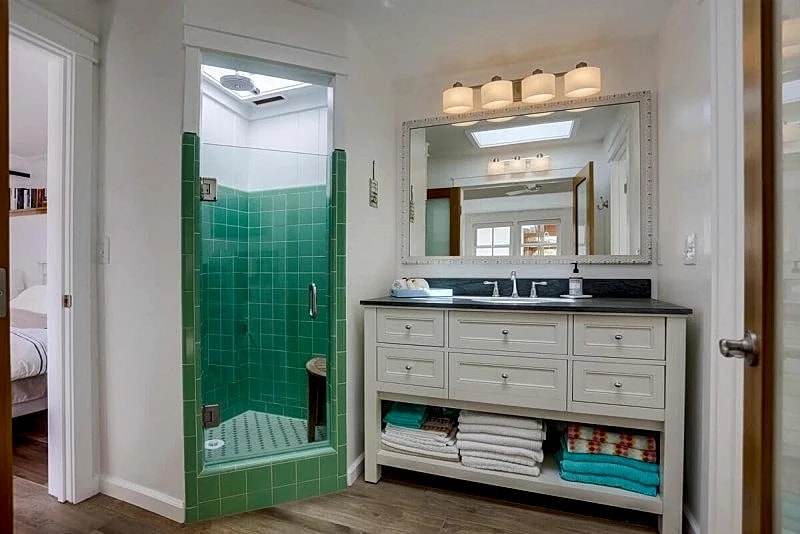 Surf and Sand Beach Bungalow, the ultimate surfer escape in San Diego, California, United States — photo 5