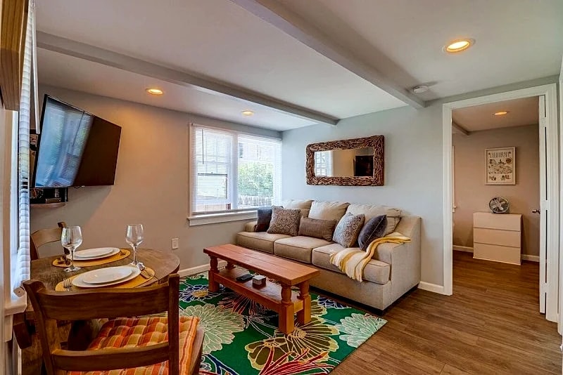 Bette's Bungalow: Perfect beach apartment, walking distance to Windansea Beach