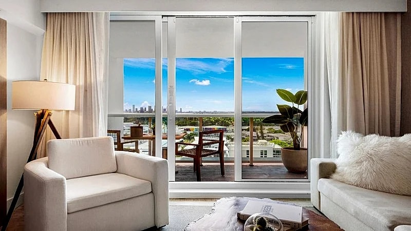Luxurious Private Condo at 1 Hotel & Homes -1545