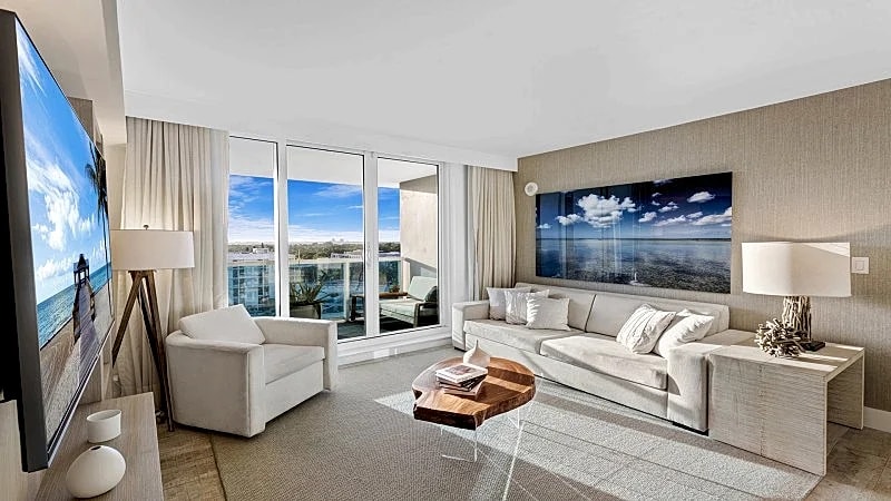 1 HOTEL & HOMES 945 in Miami Beach, Florida, United States — photo 2
