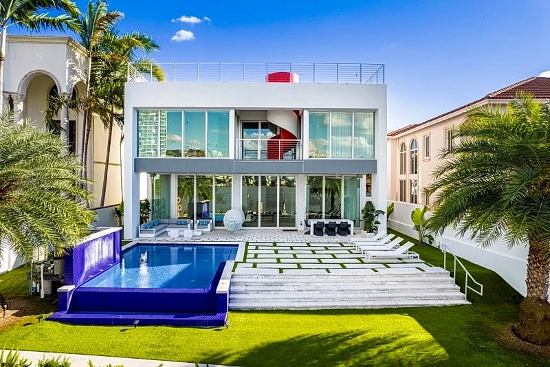 Sunny Isles Beach, FL 33160, USA in Sunny Isles Beach, Florida, United States — photo 4