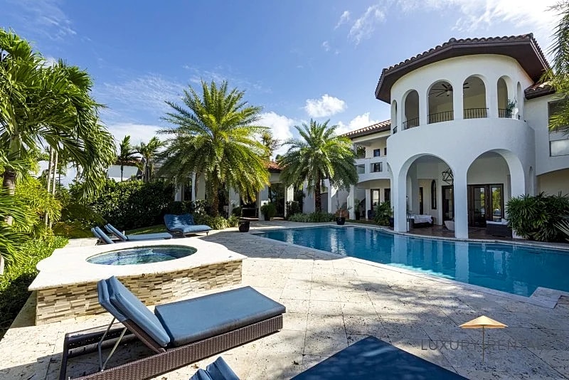 VILLA MONTERRA in Miami Beach, Florida, United States — photo 5