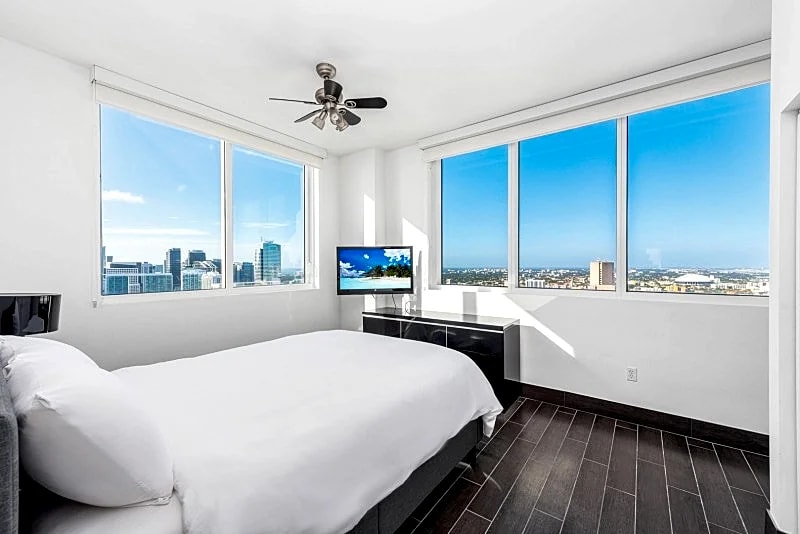 VIZCAYNE SOUTH 4808 in Miami Beach, Florida, United States — photo 5