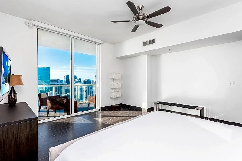 VIZCAYNE SOUTH 4808 in Miami Beach, Florida, United States — photo 2