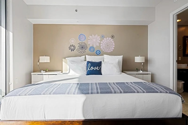 W MIAMI 2309 in Miami Beach, Florida, United States — photo 3