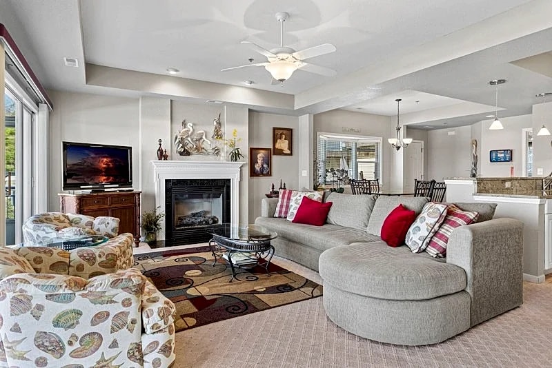 Palisades 202E-2B Stunning panoramic view from this beautiful 3 bedroom Condo!
