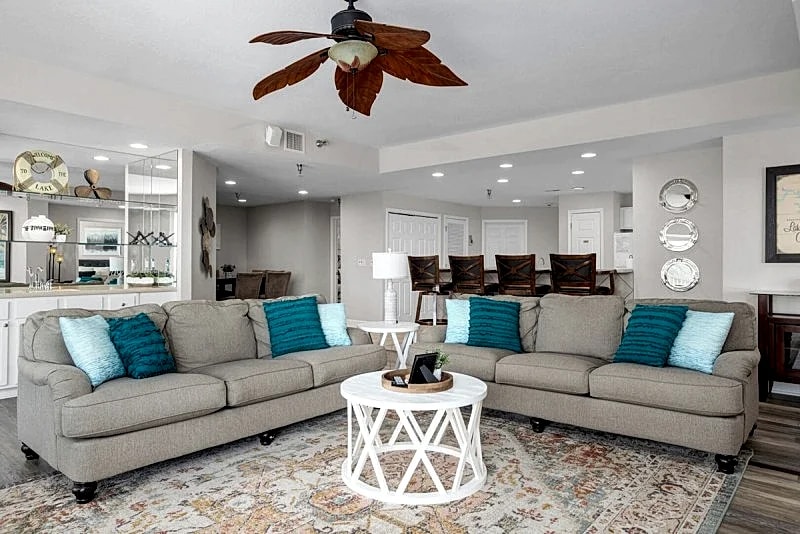 Towers 9106 Luxury Condominium at the Exclusive Towers at Parkview Bay! in Osage Beach, Missouri, United States — photo 4