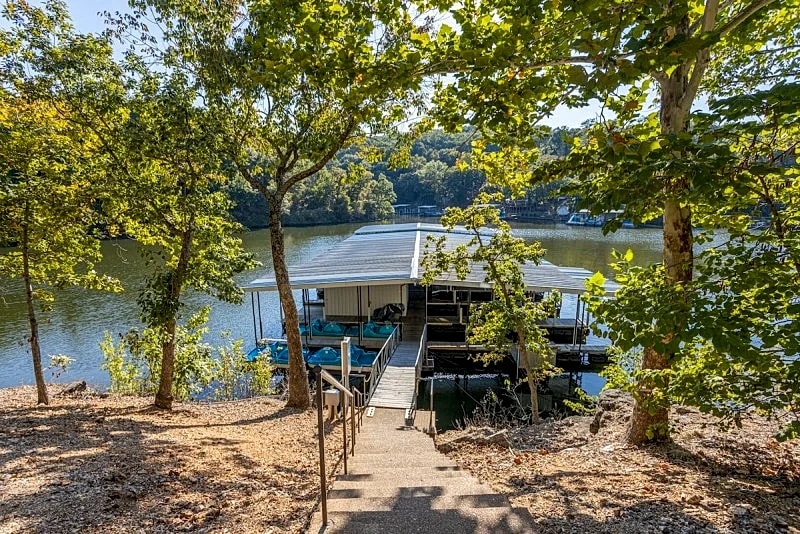 Holiday Shores 18 - Private Villa with Resort Amenities!