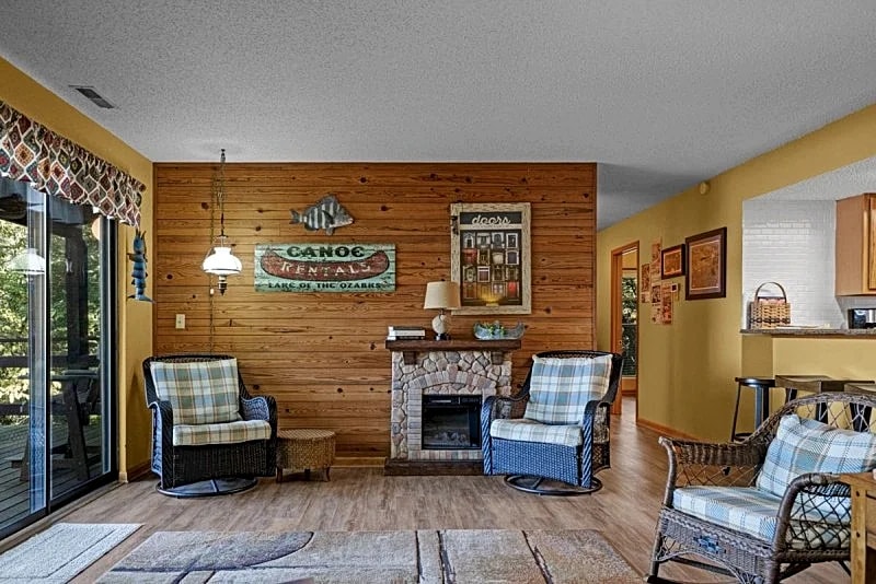 Loan Oak Point 05 - A Vintage Lake Vacation! in Sunrise Beach, Missouri, United States — photo 3