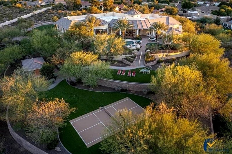 3MILLION$ LUXURY MANOR+SPORTCOURT+THEATER+GYM+GOLF in Phoenix, Arizona, United States — photo 5