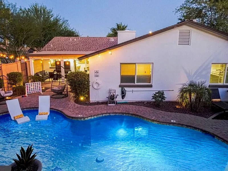 Spring St in Scottsdale, Arizona, United States — photo 5