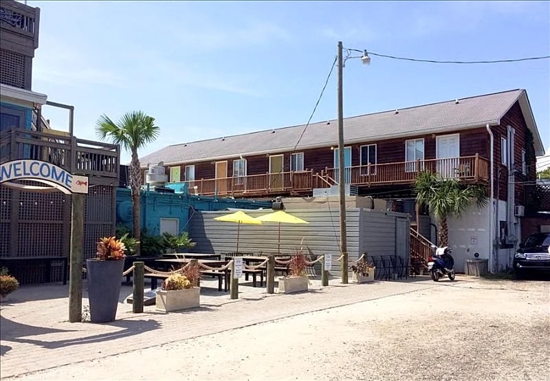 Follynesia a Tiki Style Condo In the Heart of Folly - Walk Everywhere!!!