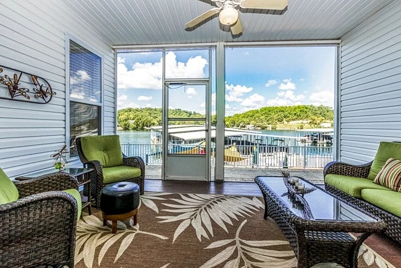 Newport 107-Four bedroom, waterfront condo located in Lake Ozark! in Lake Ozark, Missouri, United States — photo 3