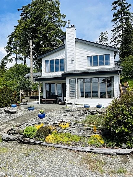 Oceanside Retreat ~ Private Beach in Quaint Seaside Town in Blaine, Washington, United States — photo 3