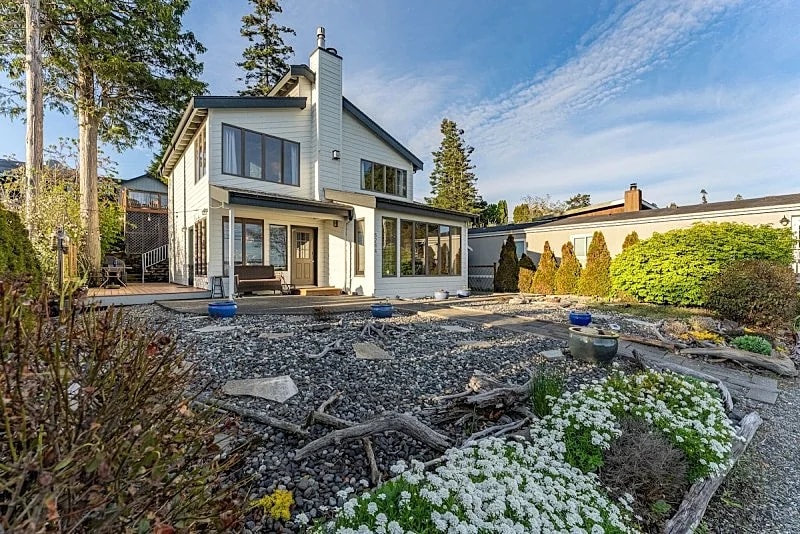Oceanside Retreat ~ Private Beach in Quaint Seaside Town in Blaine, Washington, United States — photo 4