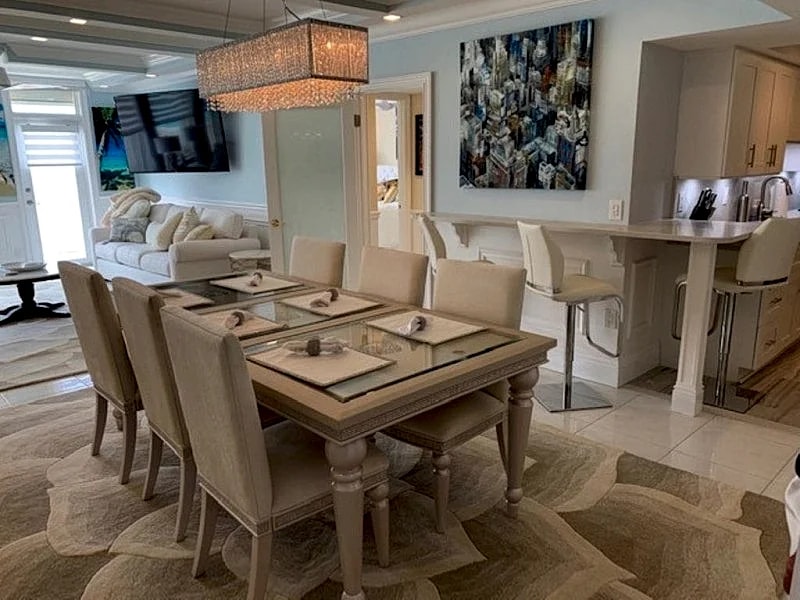 Palm Beach Upscale Oceanview Condo 3 Month Minium Stay in Palm Beach, Florida, United States — photo 2