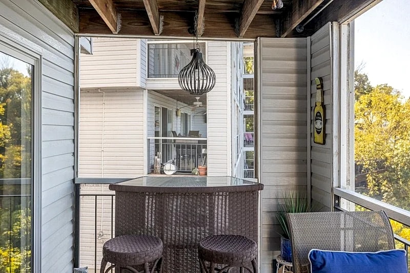 Bridge Pointe Condo 220, where you'll fall in love with the Lake! in Osage Beach, Missouri, United States — photo 2