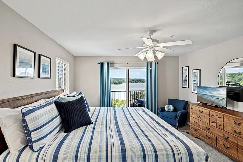 Cedar Heights 67-3A - Camdenton Condo with Spectacular View!