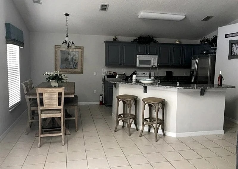 Executive Home, Loaded with Extras,South Facing very secluded Pool & Spa in Davenport, Florida, United States — photo 5