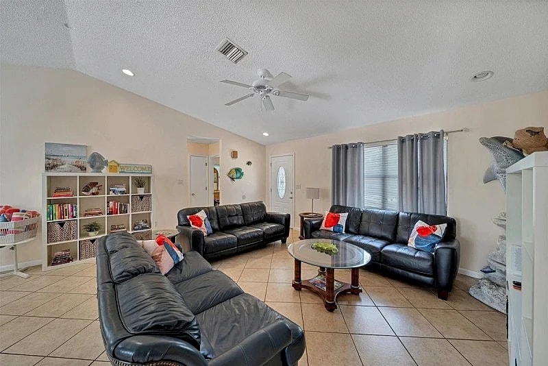 Relax at Private Sandy Beach Aqua Pool House with FREE Bikes & Kayaks for Two! in Venice, Florida, United States — photo 3
