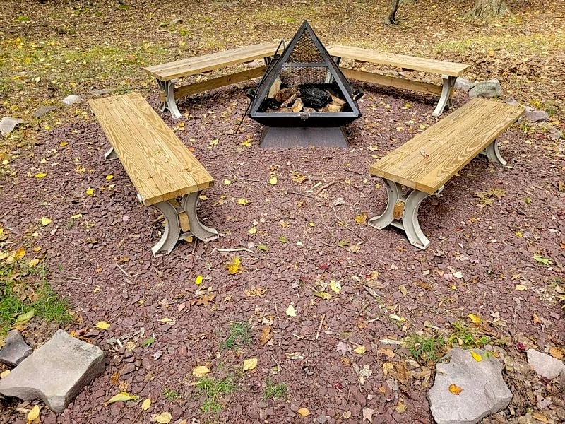 Gobblers Knoll" Lake/ Beach Access, Fire Pit, Hot Tub, Gas Fireplace, Pool Table, Arcade Game in Lake Harmony, Pennsylvania, United States — photo 2