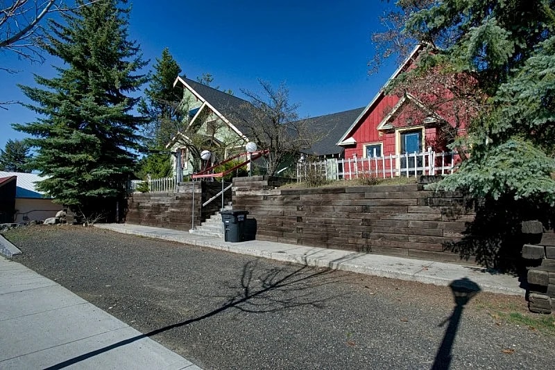 Cottage Inn - Heart of Downtown McCall - Sleeps 4 - Walk to Restaurants - Lake and Beach in McCall, Idaho, United States — photo 2