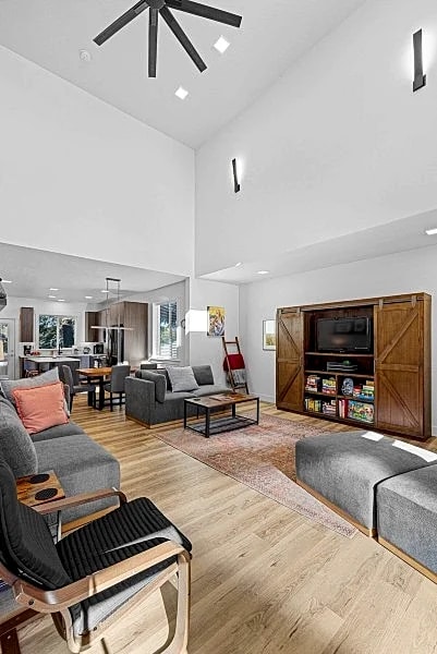 Sharlie's Chateau - Sleek, modern, new-build home near golf, park, and lake in McCall, Idaho, United States — photo 5